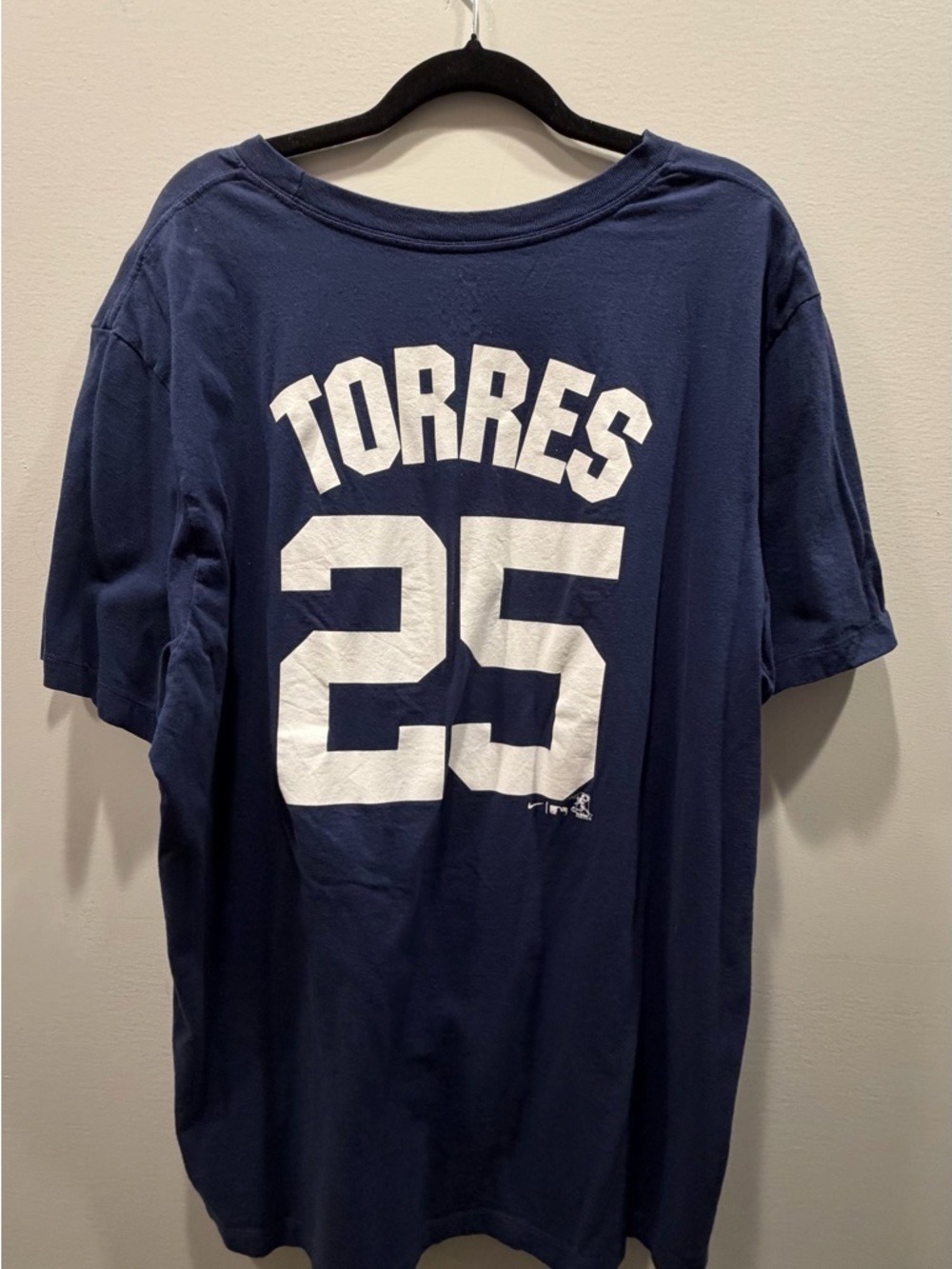 Nike New York Yankees #25 Gleyber Torres T-Shirt - Picture 3 of 4